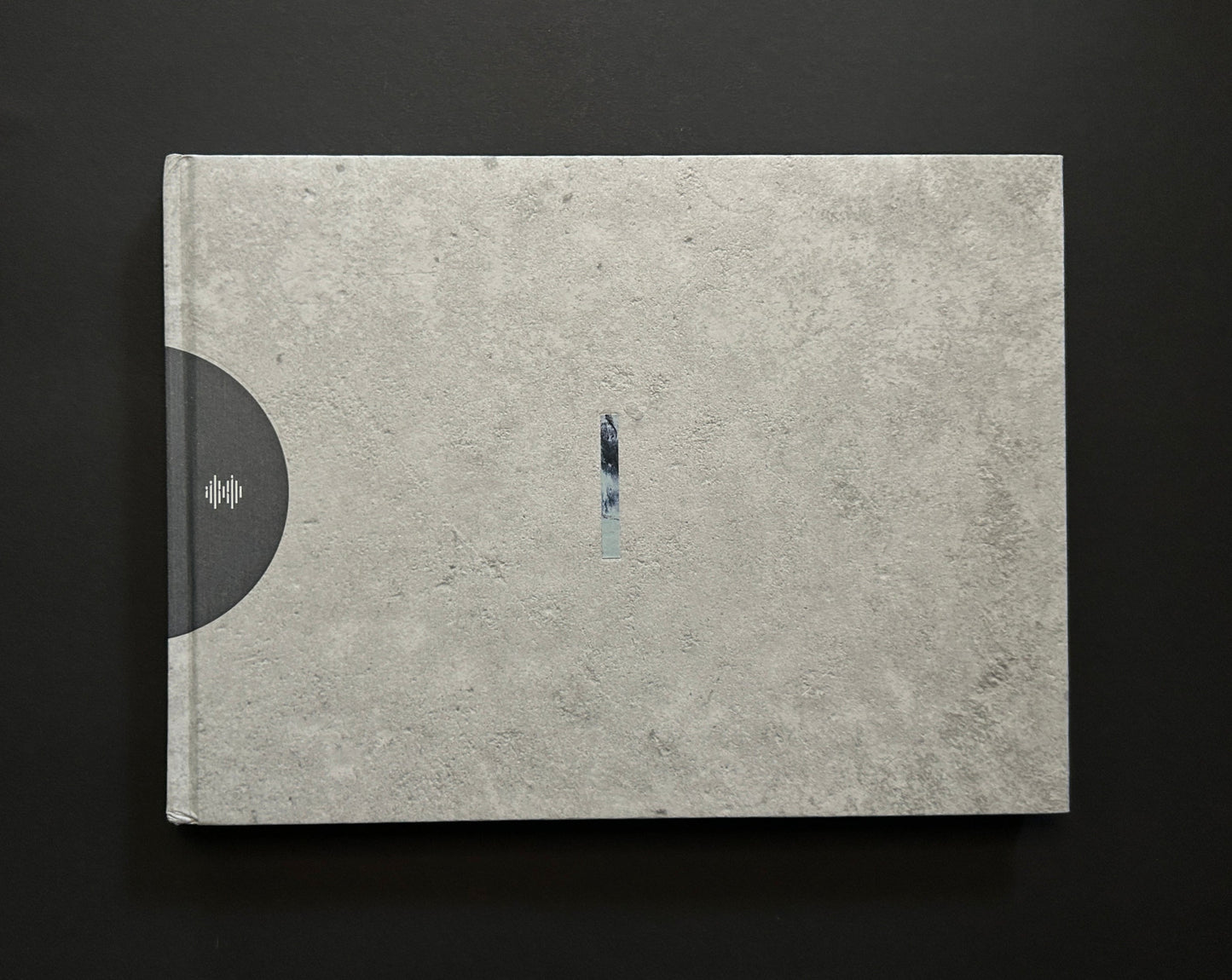 Front cover view with embedded visual detail - Ester Vonplon, Taylor Deupree & Marcus Fischer – Lowlands - IIKKI - Lokator100