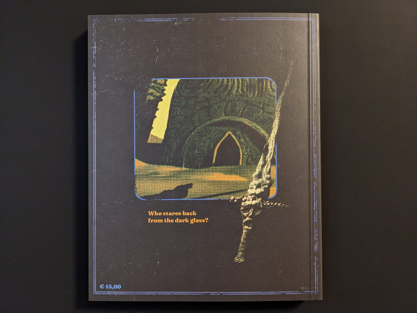 Back cover of Vermis II – Mist & Mirrors by Plastiboo, Hollow Press, dark fantasy game-inspired artbook