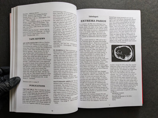 Interior spread with tape reviews and a label profile of Extrema Pasion from Vital magazine.