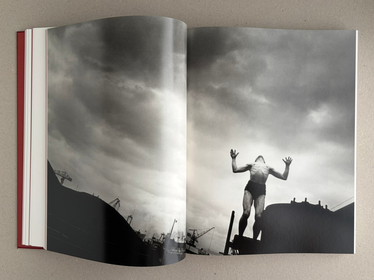 Eikoh Hosoe – English Edition, edited by Yasufumi Nakamori