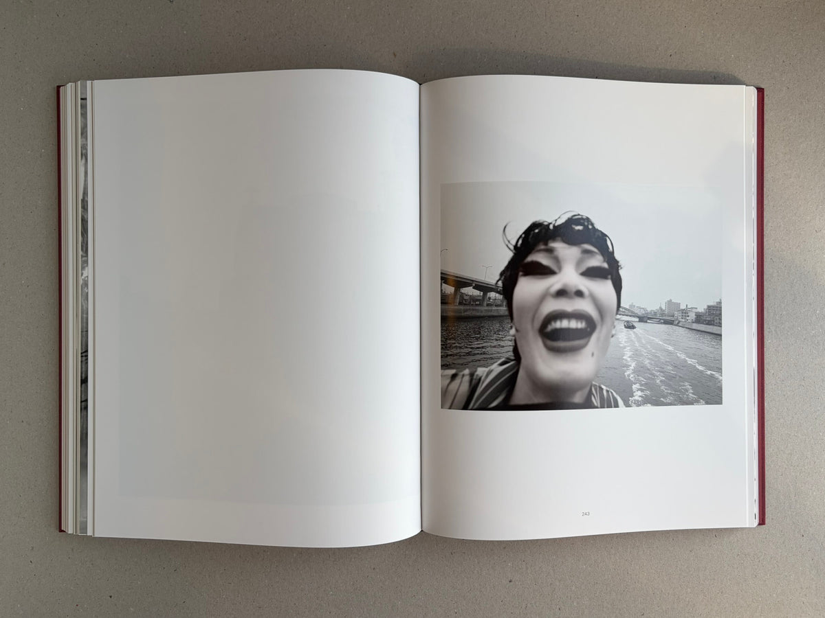 Eikoh Hosoe – English Edition, edited by Yasufumi Nakamori
