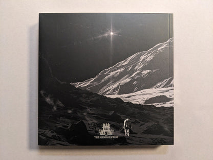 Back cover of Bad Space – Volume 1 by Scott Base: astronaut on a rocky slope, starburst in the distance; softcover, 20×20 cm.
