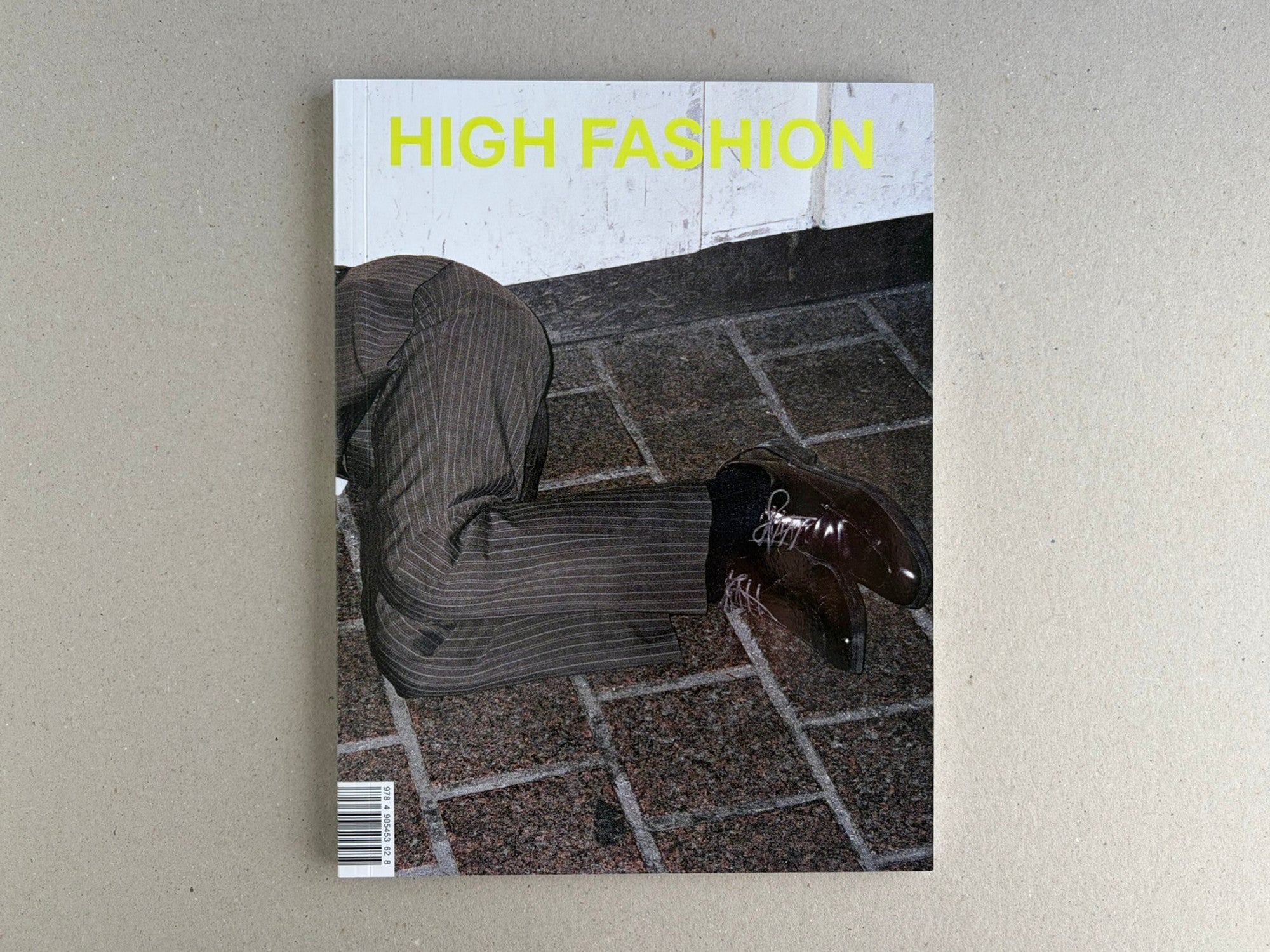 Japanese Photobooks – Curated Titles at Lokator100