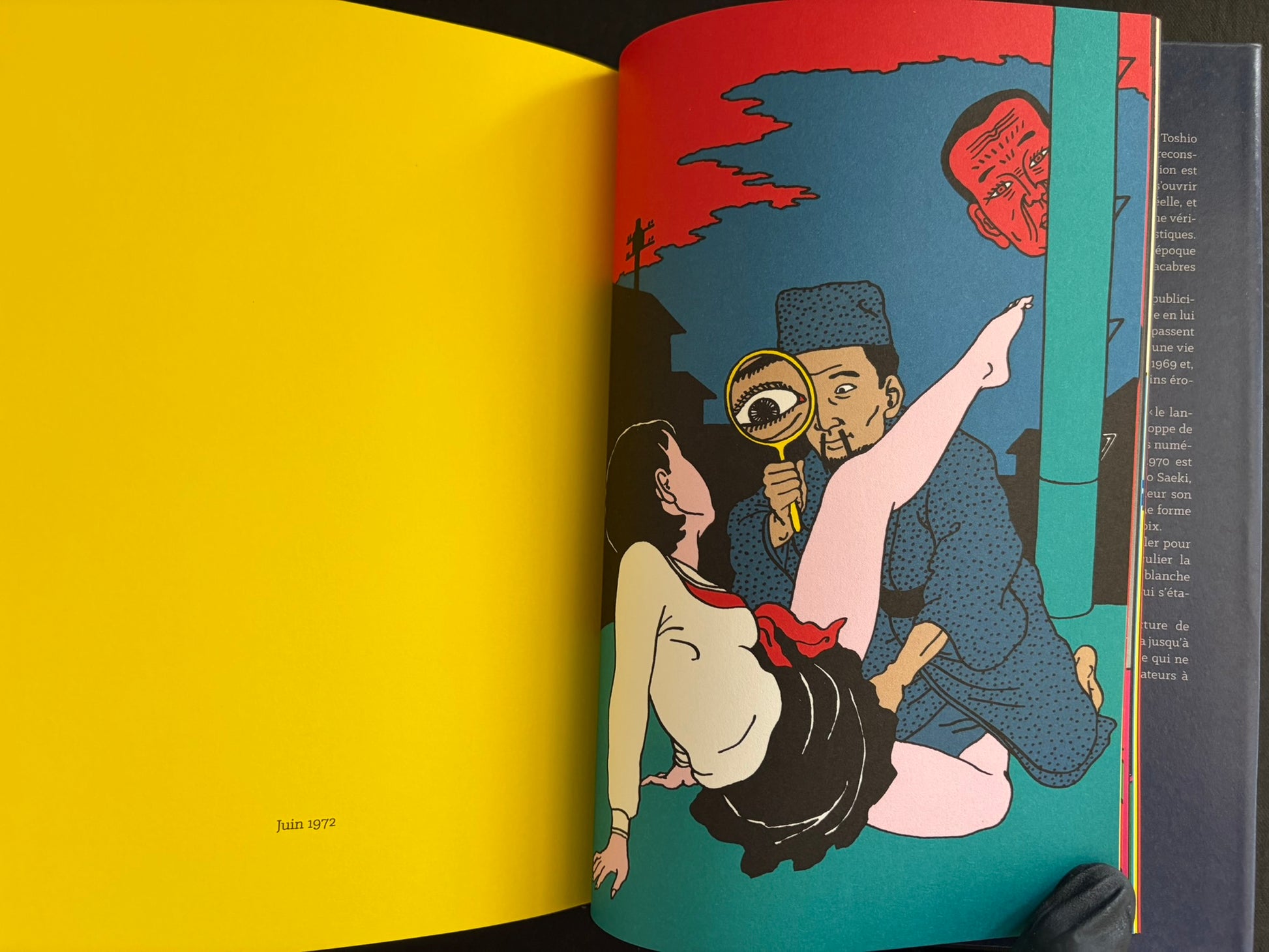 Interior spread from Rêve écarlate with a red-and-blue scene and a figure in a top hat