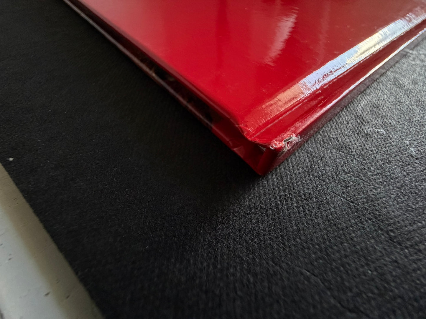 Spine view of SEKAINOHEIWA by Daisuke Matsumoto