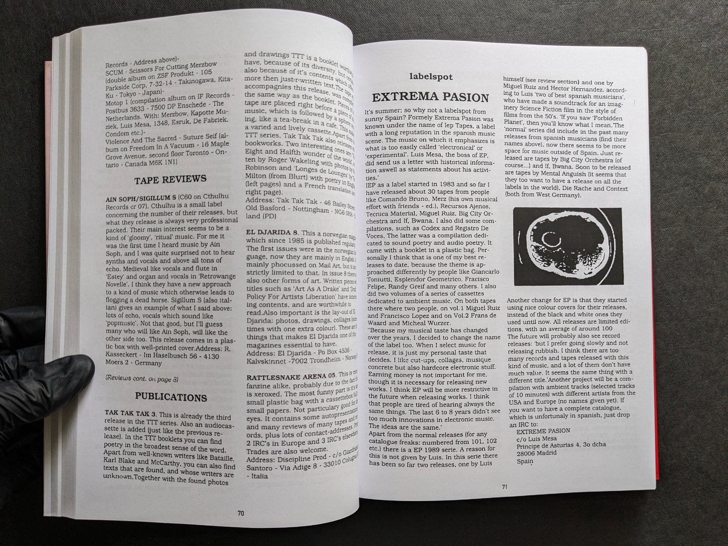 Interior spread with tape reviews and a profile of Extrema Pasion